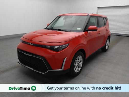 Inferno Red 2024 Kia Soul LX