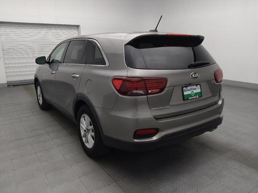 Titanium Silver 2019 Kia Sorento LX