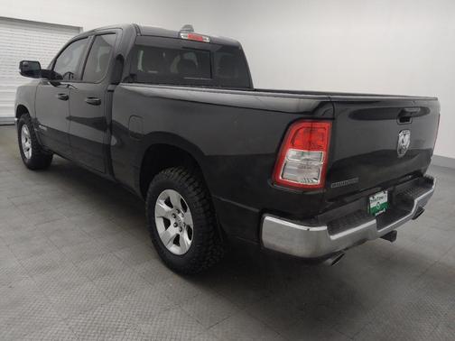 Diamond Black Crystal Pearlcoat 2021 RAM 1500 Big Horn/Lone Star