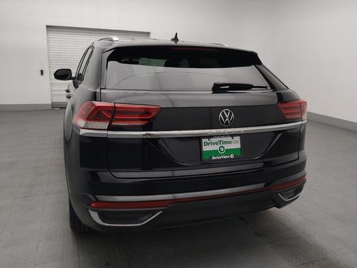 Deep Black Pearl 2021 Volkswagen Atlas Cross Sport 2.0T S