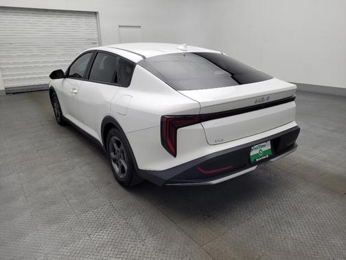 Snow White Pearl 2025 Kia K4 LXS