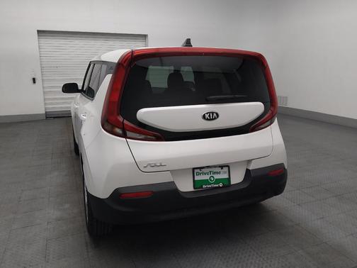 Snow White Pearl 2020 Kia Soul LX