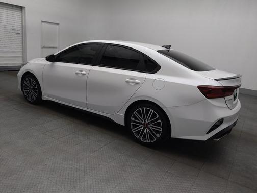 Snow White Pearl 2022 Kia Forte GT