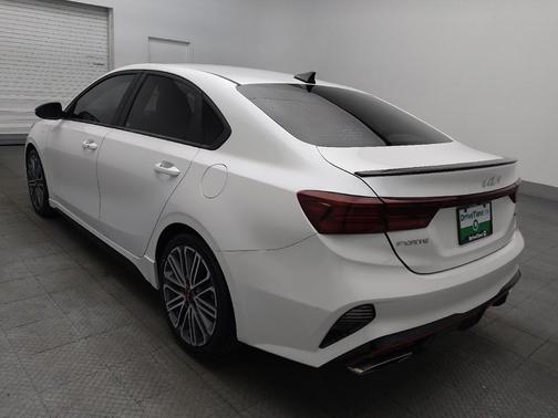Snow White Pearl 2022 Kia Forte GT