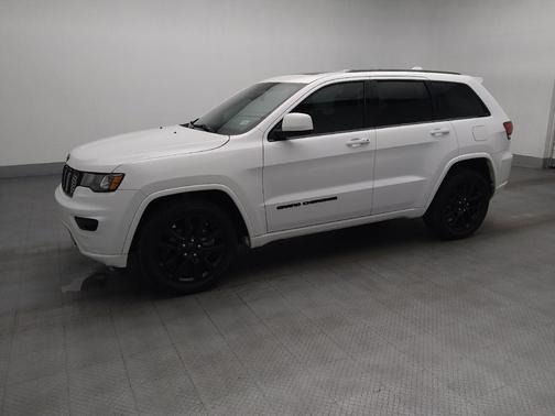 Bright White Clearcoat 2019 Jeep Grand Cherokee Altitude