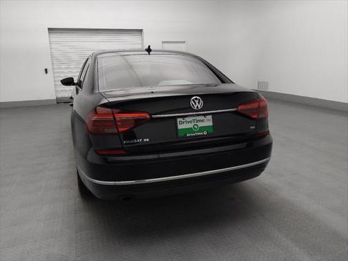 2017 Volkswagen Passat 1.8T SE w/Technology