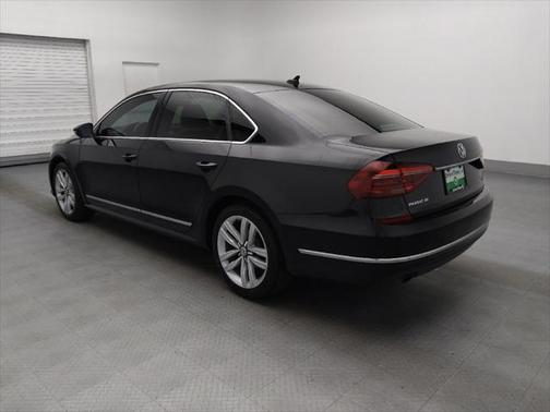 2017 Volkswagen Passat 1.8T SE w/Technology