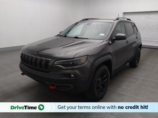 Granite Crystal Metallic Clearcoat 2019 Jeep Cherokee Trailhawk