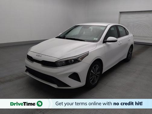 Snow White Pearl 2022 Kia Forte LXS