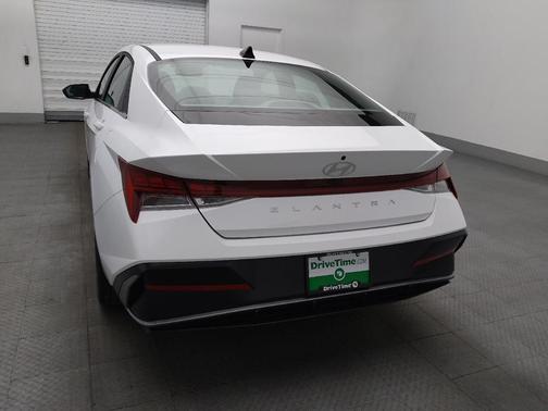 Serenity White 2025 Hyundai ELANTRA SEL