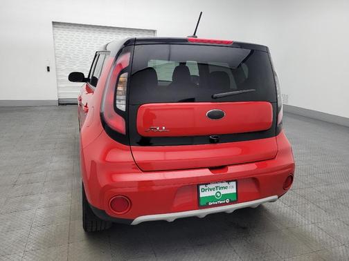 Red 2019 Kia Soul +