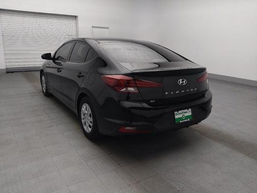 Phantom Black 2019 Hyundai ELANTRA SE