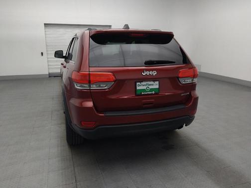 Brilliant Black Crystal Pearlcoat 2014 Jeep Grand Cherokee Laredo