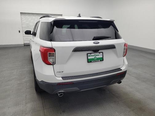 Oxford White 2021 Ford Explorer XLT
