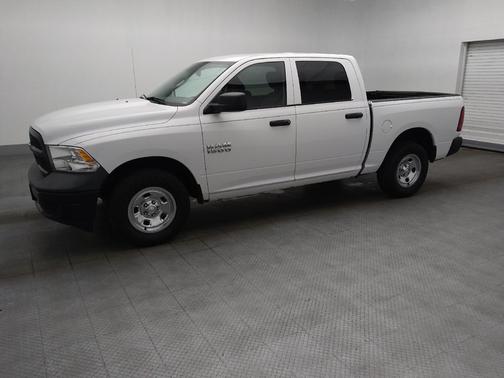 Bright White Clearcoat 2018 RAM 1500 Tradesman