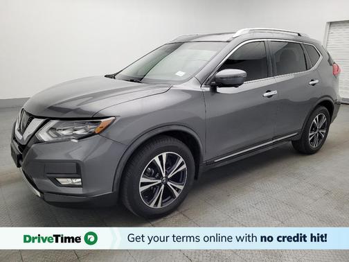 Gun Metallic 2017 Nissan Rogue SL