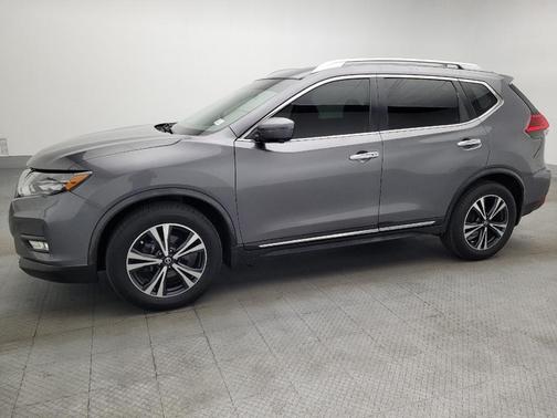 Gun Metallic 2017 Nissan Rogue SL
