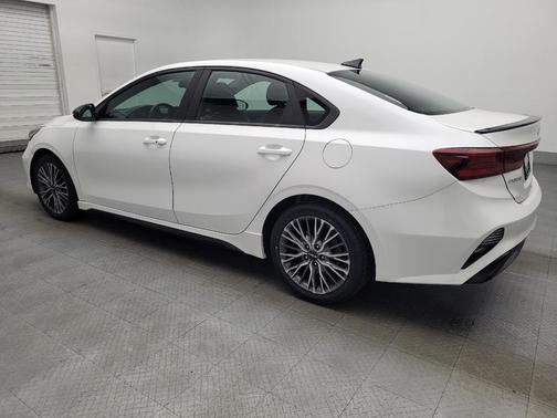 Snow White Pearl 2022 Kia Forte GT-Line