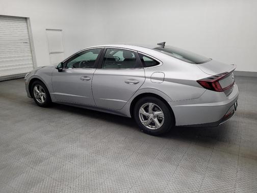 Shimmering Silver Pearl 2021 Hyundai SONATA SE