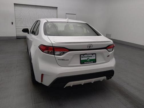 White 2022 Toyota Corolla SE