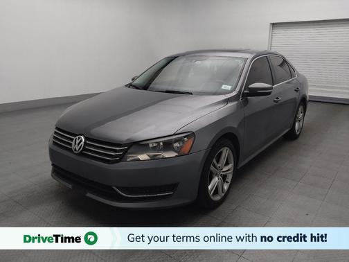 2014 Volkswagen Passat 1.8T Auto SE w/Sunroof & Nav