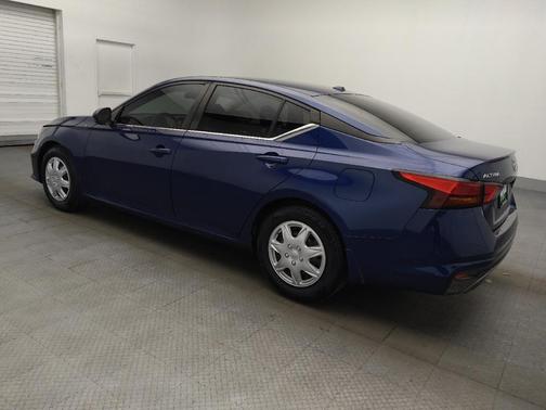 Deep Blue Pearl 2019 Nissan Altima 2.5 SR