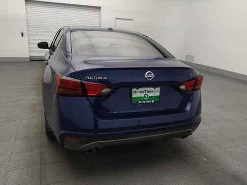 Deep Blue Pearl 2019 Nissan Altima 2.5 SR
