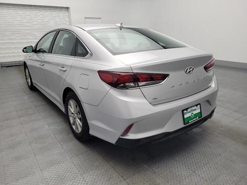 2018 Hyundai SONATA SE