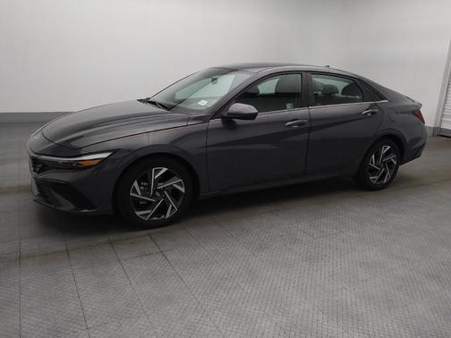 Gray 2025 Hyundai ELANTRA SEL