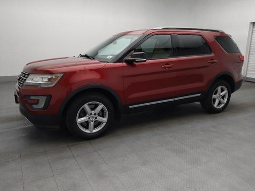 Ruby Red Metallic Tinted Clearcoat 2017 Ford Explorer XLT