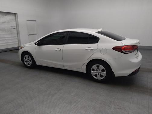 Clear White 2018 Kia Forte LX