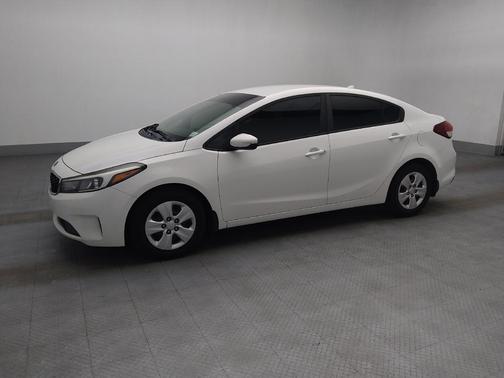Clear White 2018 Kia Forte LX