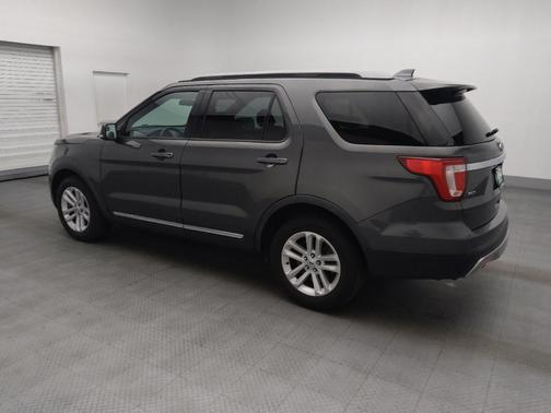 Gray 2017 Ford Explorer XLT