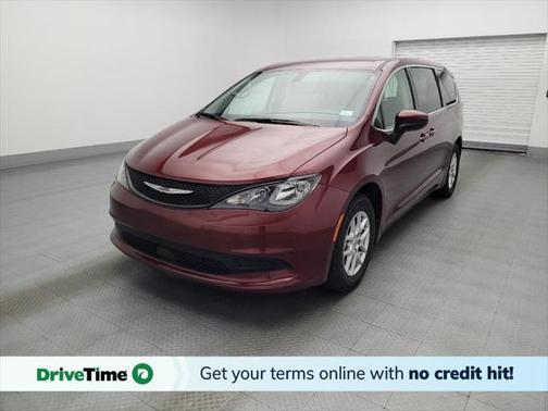 2022 Chrysler Voyager LX