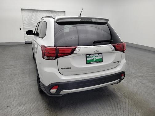 Diamond White Pearl 2016 Mitsubishi Outlander SEL