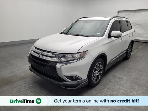 Diamond White Pearl 2016 Mitsubishi Outlander SEL