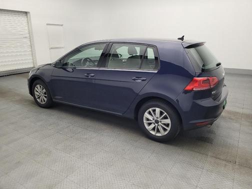2017 Volkswagen Golf TSI S