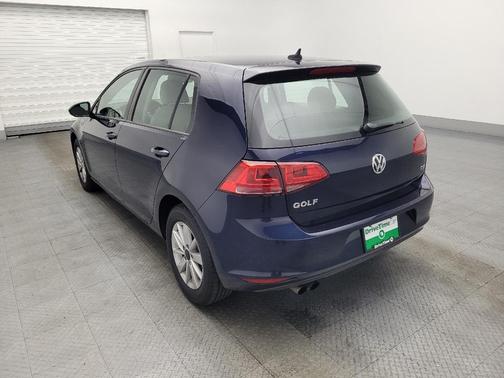 2017 Volkswagen Golf TSI S