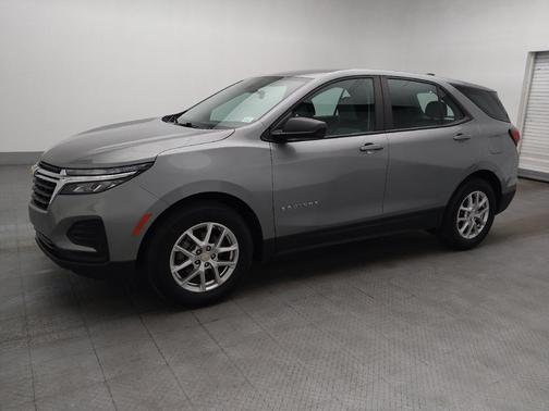 Sterling Gray Metallic 2023 Chevrolet Equinox LS