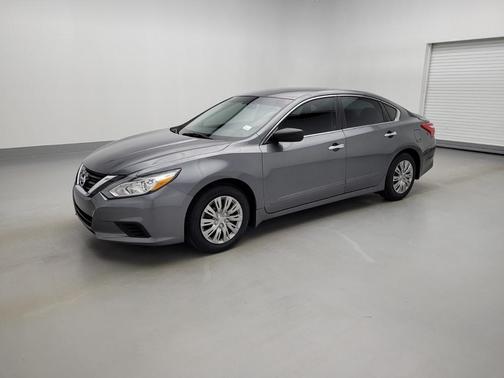 Photo 2 of 32 of 2017 Nissan Altima 2.5 S