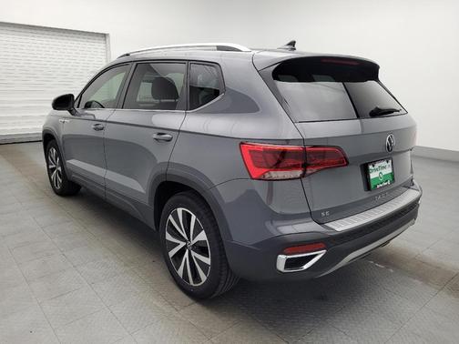 Gray 2022 Volkswagen Taos 1.5T SE