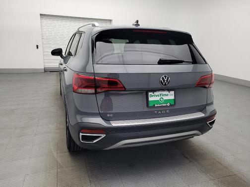 Gray 2022 Volkswagen Taos 1.5T SE