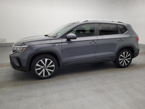 Gray 2022 Volkswagen Taos 1.5T SE