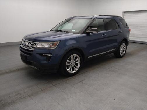 Blue Metallic 2019 Ford Explorer XLT