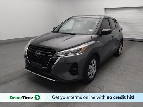 Gun Metallic 2024 Nissan Kicks S