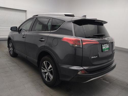 Magnetic Gray Metallic 2018 Toyota RAV4 XLE