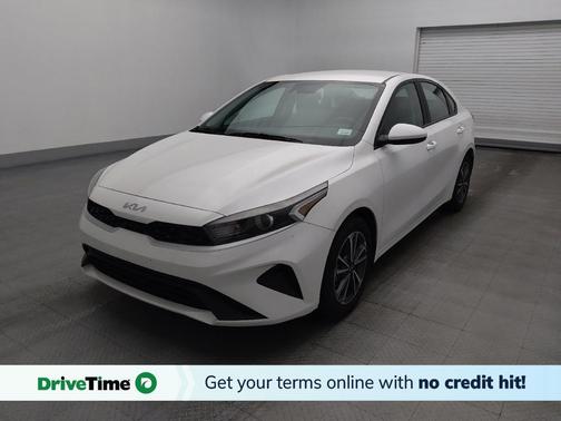 Snow White Pearl 2023 Kia Forte LXS