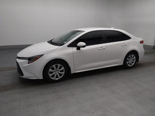 Ice Cap 2025 Toyota Corolla LE