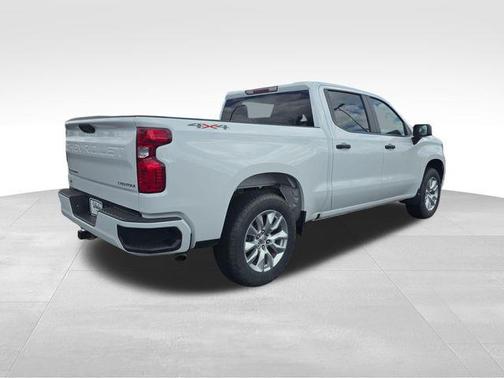 Summit White 2023 Chevrolet Silverado 1500 Custom