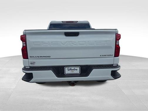 Summit White 2023 Chevrolet Silverado 1500 Custom